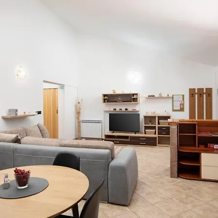 Apartment Anna * Sisan